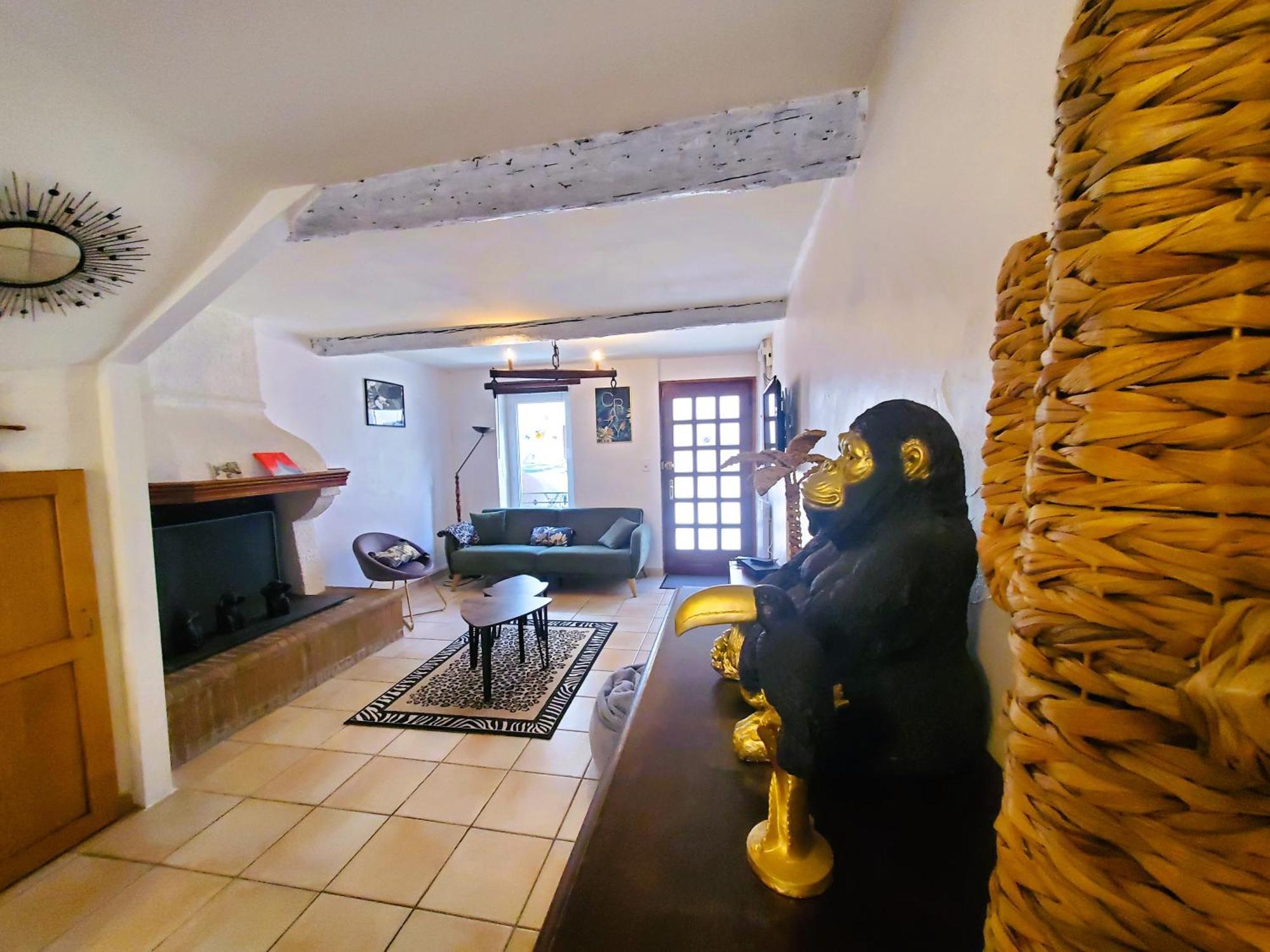 Agreable Maison De Ville Avec Patio Sigean Bagian luar foto